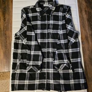 Joan Rivers black and white plaid flannel shirt‎ with snaps women's Xlarge